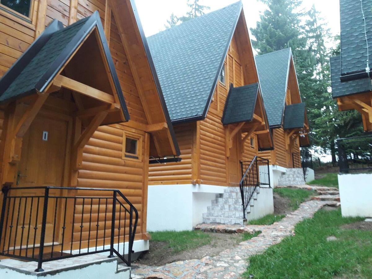 Вілла Zlatair Chalets Нова-Варош Екстер'єр фото